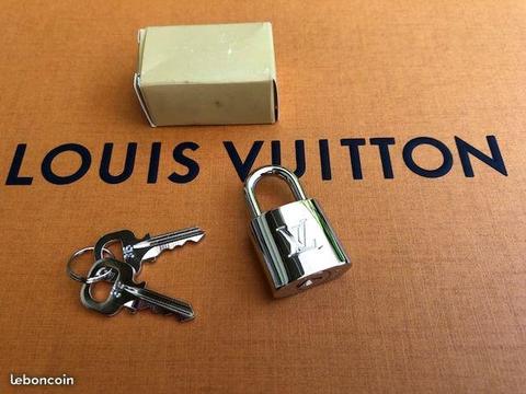 Cadenas Louis Vuitton Silver Neuf