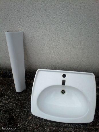 Vasque + colonne en céramique blanche