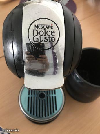 Machine à cafe Nescafé dolce gusto krups