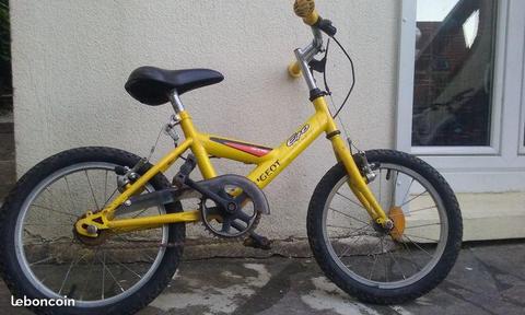 Vélo: Peugeot jaune