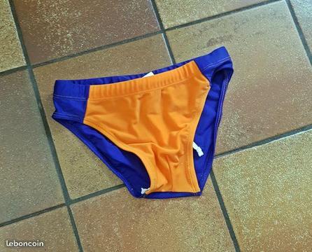 Maillot de bain orange et bleu