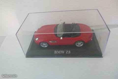 1/43 BMW Z8 (E52) 1999 rouge IXO