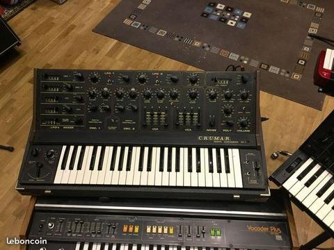 Synthétiseur Crumar DS2 rare