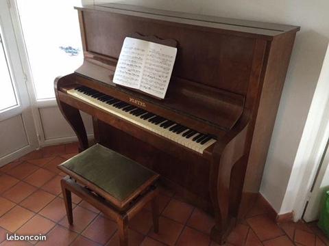 Piano droit Pleyel
