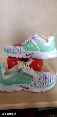 Baskets femme Nike presto taille 37.5 neuf