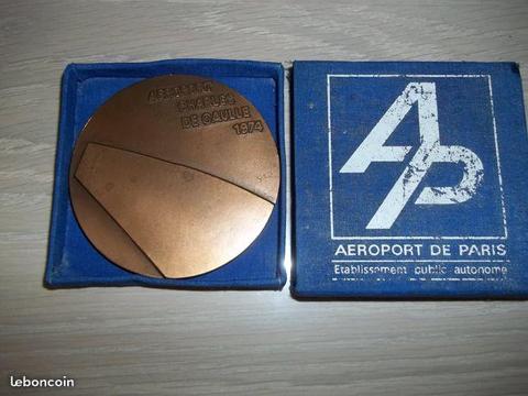 Rare Médaille bronze Aéroport Charles de Gaulle