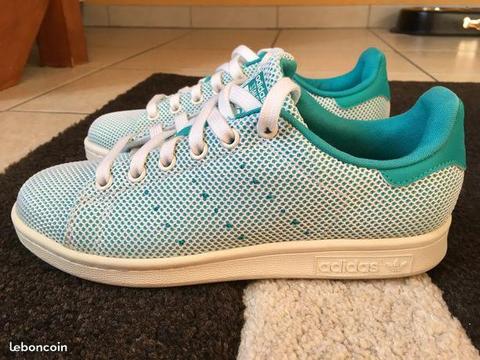 Baskets Adidas Stan Smith T.37 comme neuves