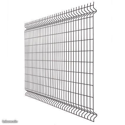 Panneaux de clôture