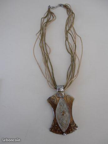 COLLIER Fantaisie Métal et Fils