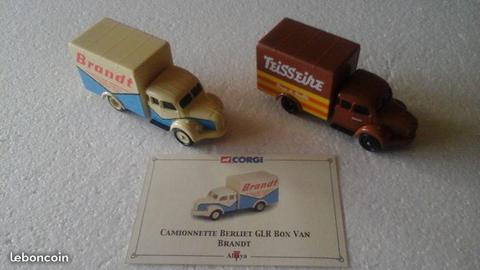 Lot de 2 camions berliet glr box van