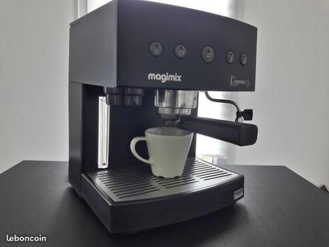 Machine à café Magimix 
