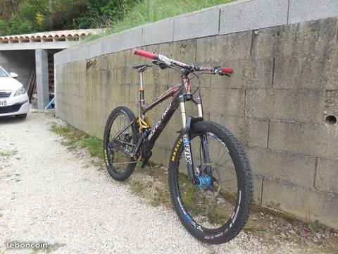 Mondraker foxy RR taille m +roues crossmax xl