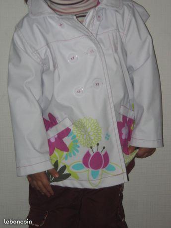 Belle veste imperméable printemps/été fille 2 ans