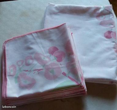 Nappe tissu rose pale à fleurs + 12 serviettes