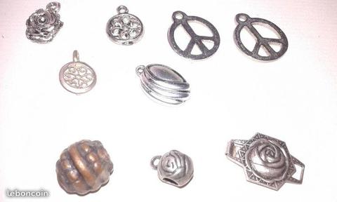 Lot pendentifs, breloques