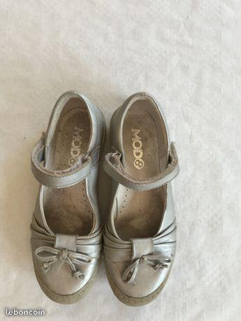 Chaussures pour fille marque MOD’8
