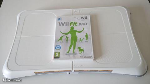 Balance + jeu Wii Fit plus