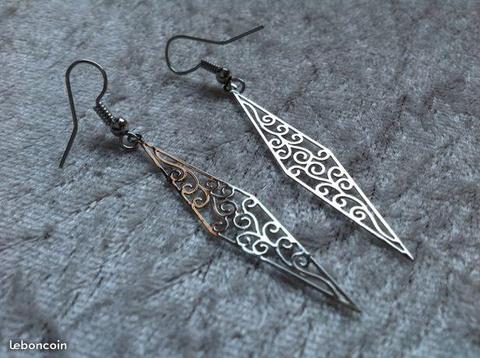 BOUCLES OREILLES ARGENTÉES LOSANGE MOTiF ARABESQUE