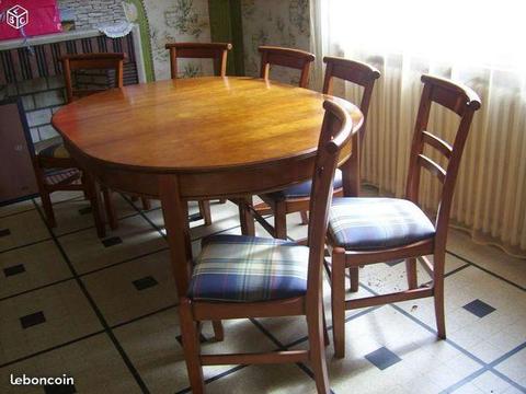 Table de salle a manger et 6 chaises