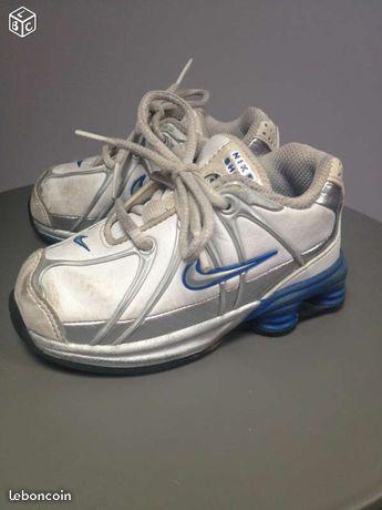 Nike chaussures taille 22,5