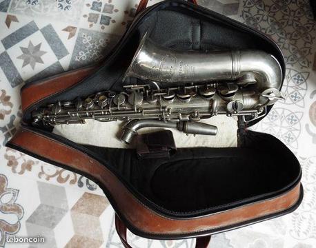 Saxophone ancien Dolnet Lefevre Pigis Très bon éta