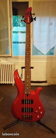 Guitare Basse Yamaha RBX 374 rouge