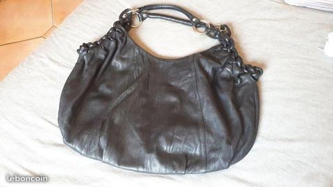 Sac noir en cuir