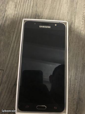 Samsung galaxie j7