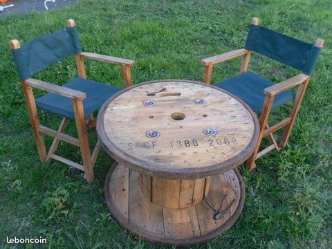 Touret 90 cm + 2 chaises en bois