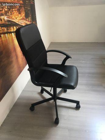 Chaise de bureau noir