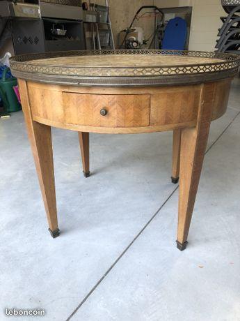 Petite table ancienne en bois - dessus marbre