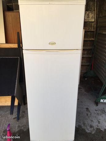 Réfrigérateur / congélateur ariston