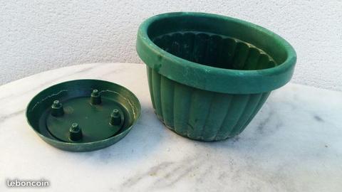 Pot vert de jardin avec soucoupe - diamètre 18cm