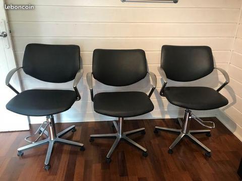 3 Fauteuils coiffeur ou divers