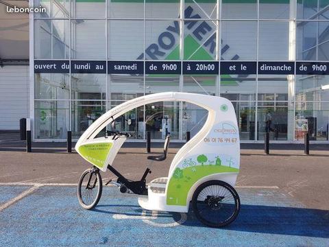 Velo-Taxi Tricycle électrique