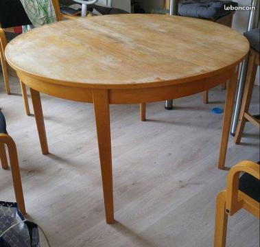 Belle table en bois ronde + 2 rallonges