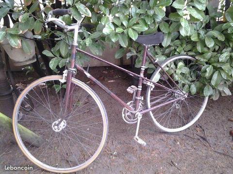 vélo femme vintage Bazou