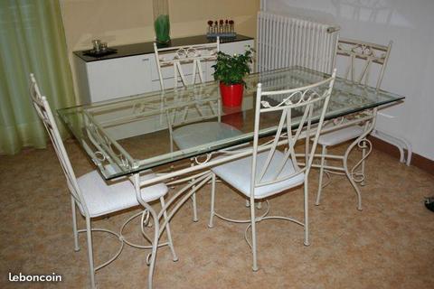 Table fer forgé et verre avec 4 chaises