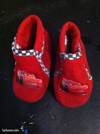 Chaussons de marque cars taille 18