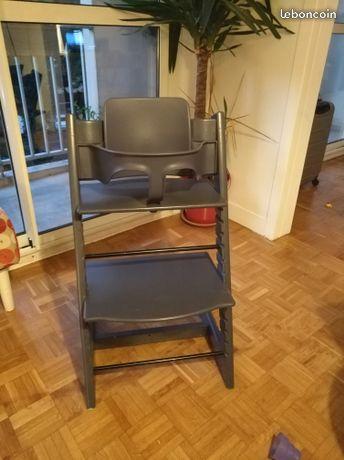 Chaise haute Tripp Trapp de Stokke avec Baby set