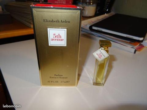 Miniature parfum 5th avenue d’Elizabeth Arden