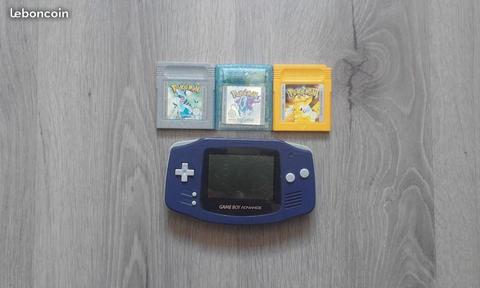 Game Boy Advance + 3 jeux Pokémon 