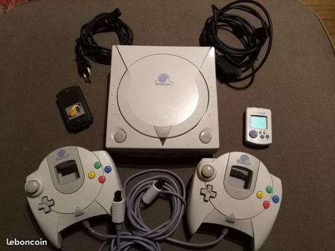 Console Sega Dreamcast, manettes, clavier, jeux