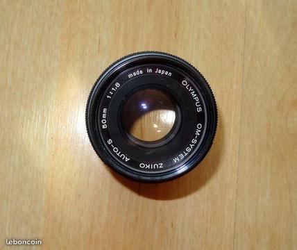 Objectif Olympus Zuiko OM 50 mm f/1.8 + filtre UV