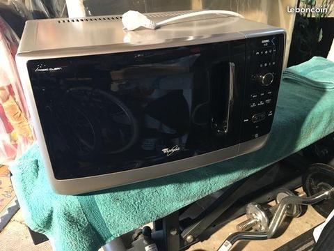 Micro-Ondes et Gril WHIRLPOOL modèle VT275SL