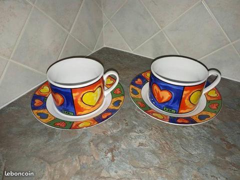 Set de 2 tasses café / thé décor coeurs