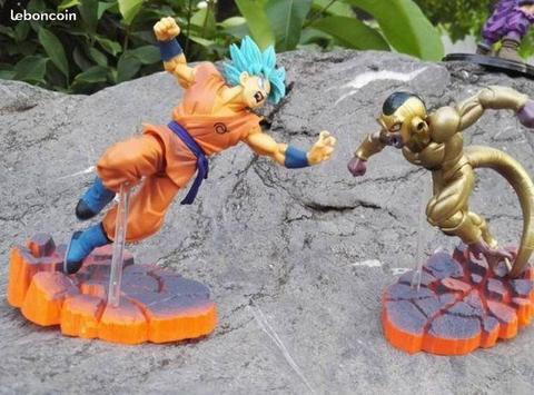 Figurines Freezer et Sangoku NEUF