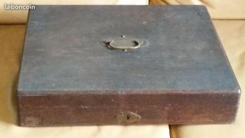 A RESTAURER Boîte coffret bois ancienne ménagère