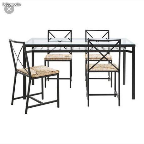 Table 4 chaises Ikea 