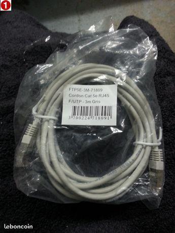 Cable RJ45 et cable USB